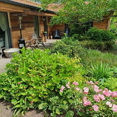B&B Land Of Tir Nan Og Lommel Bagian luar foto