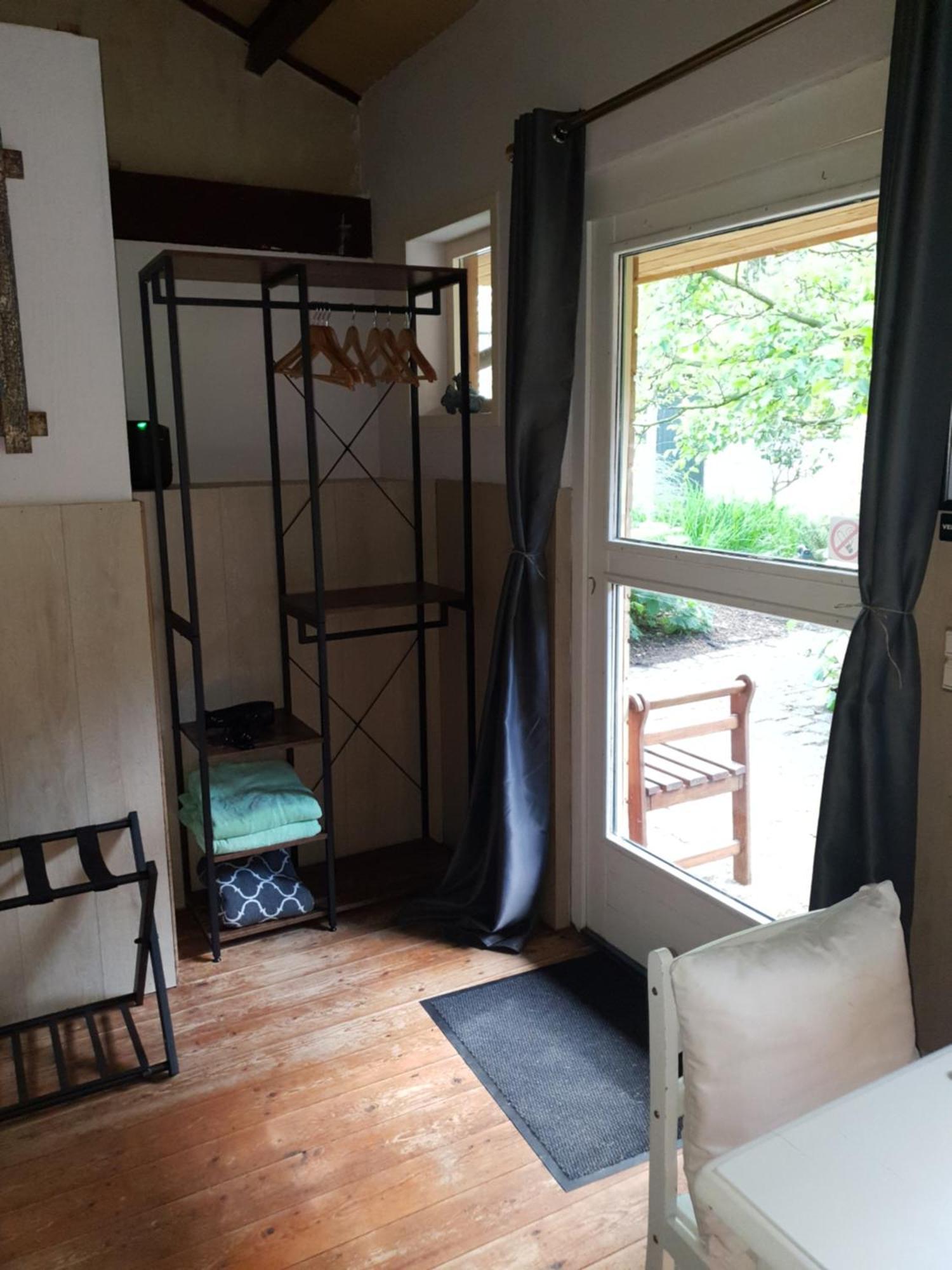 B&B Land Of Tir Nan Og Lommel Bagian luar foto